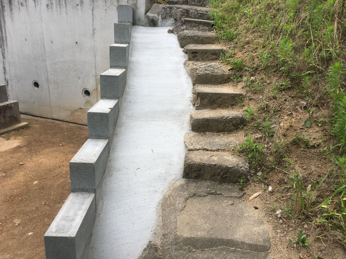 丘の階段 拡張改修作業