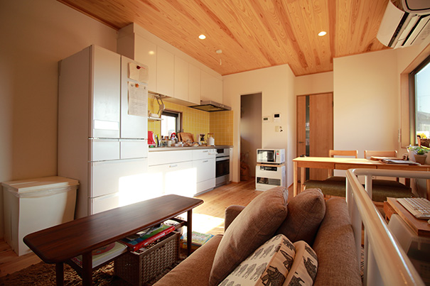 木をふんだんに使った Small Home